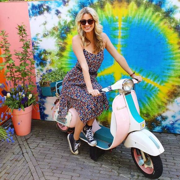 Meet your Posher, Annie - Picture 1 of 16